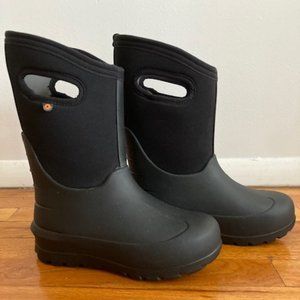 Black Bogs Kids Boot, size 3
